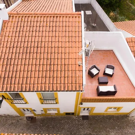 A Velha Casa * Вила-ди-Рей