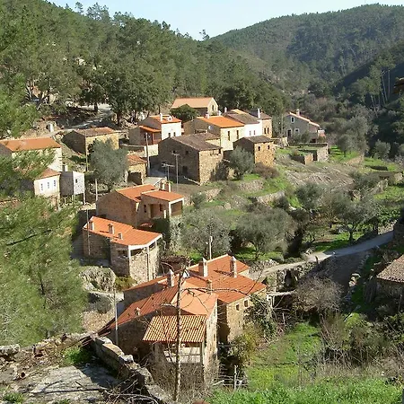 A Velha Casa Вила-ди-Рей